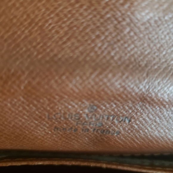 Louis Vuitton Vintage Lena Clutch - Picture 4 of 9